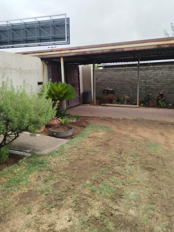 2 Bedroom Property for Sale in Tlhabane North West